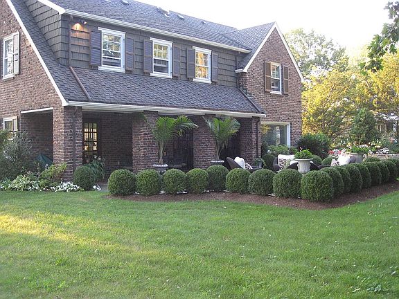 4th image of 319 Sailors Ln