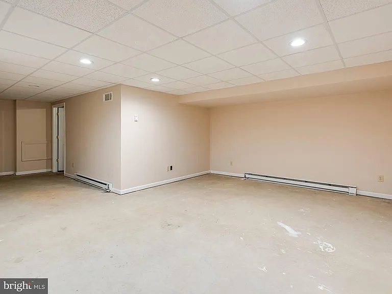 547 Pickering Station Dr — Photo 28
