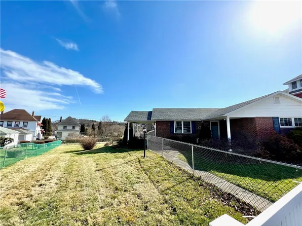 313 S Hickory St, Scottdale, PA 15683