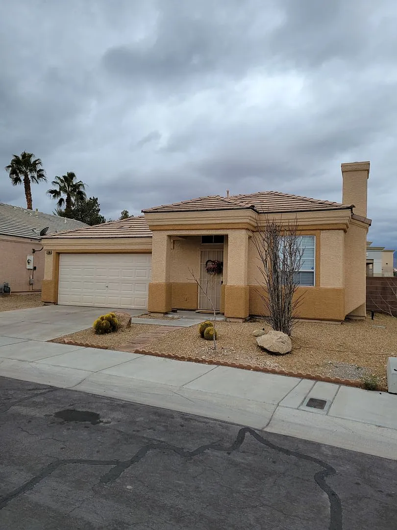 North Shores Single Story 3/2/2 — Photo 1