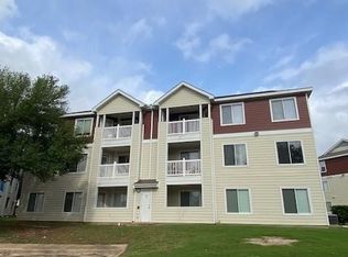 517 Sw Pkwy #102, College Station, TX 77840
