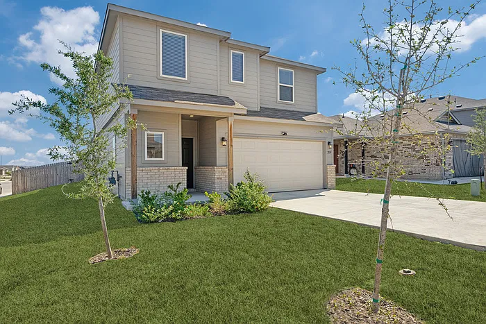 4 bed, 3.0 bath, 2337 sqft, $2,250 — Photo 1