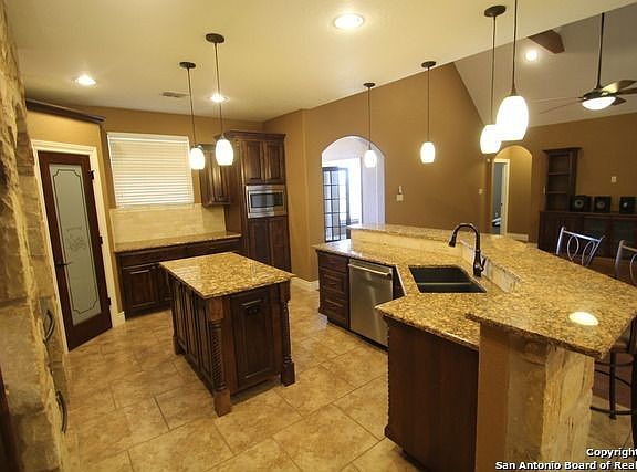 4th image of 178 Triple Bend Dr