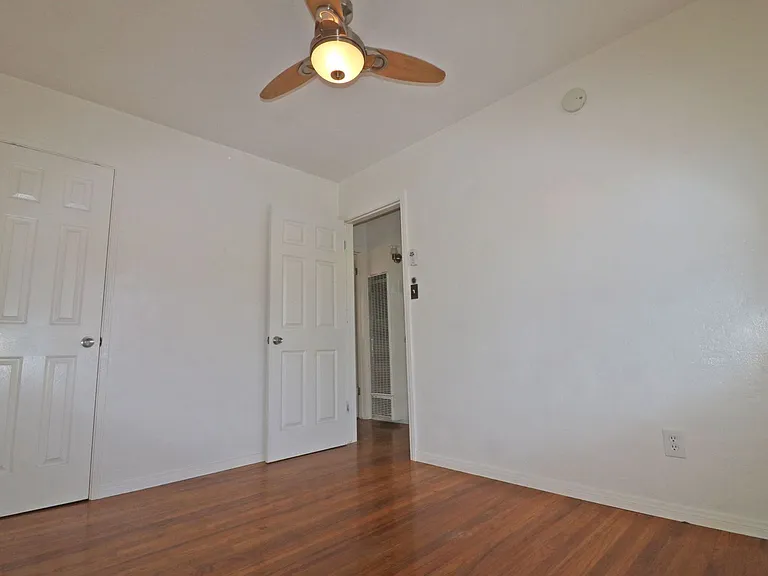 4746-4756 1/2 Point Loma Ave — Photo 13