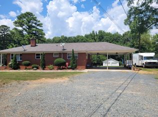 5845 Hickory Grove Rd, Charlotte, NC 28215