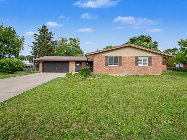 478 Coronado Dr, Fairborn, OH 45324