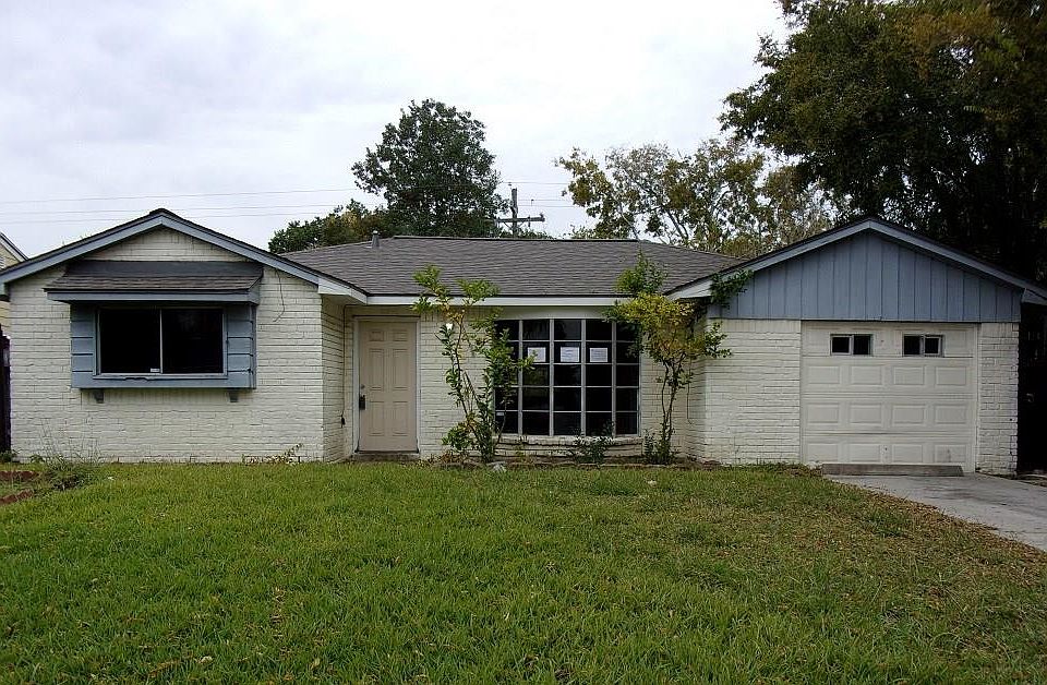 1st image of 8016 Belle Glen Dr