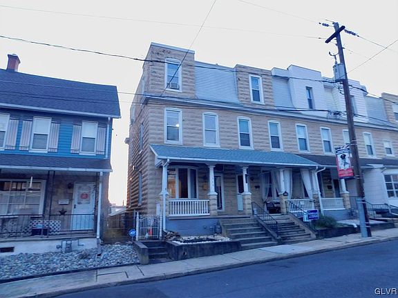 3rd image of 1548 Washington Ave