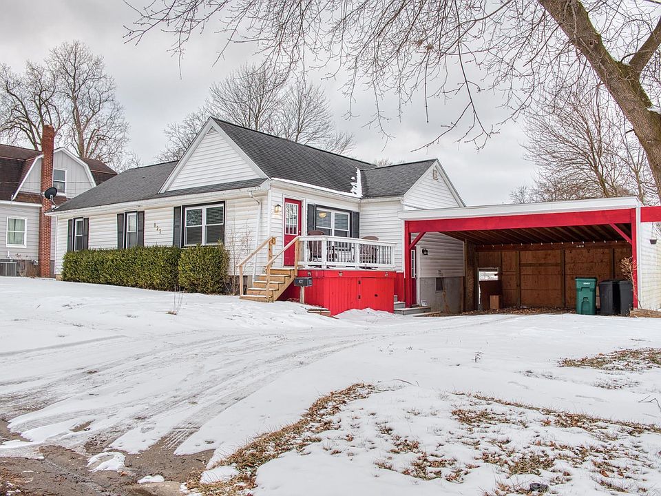 1st image of 822 S Saginaw St
