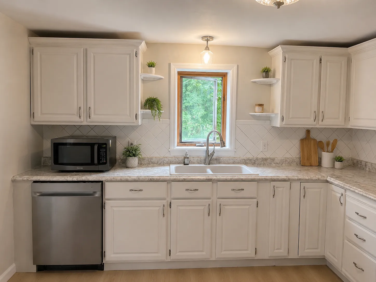 4 bed, 1588 sqft, $2,000 — Photo 3