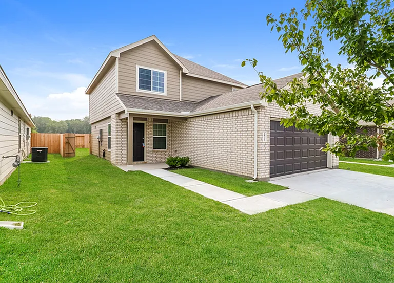 2871 Briggs Dr — Photo 3