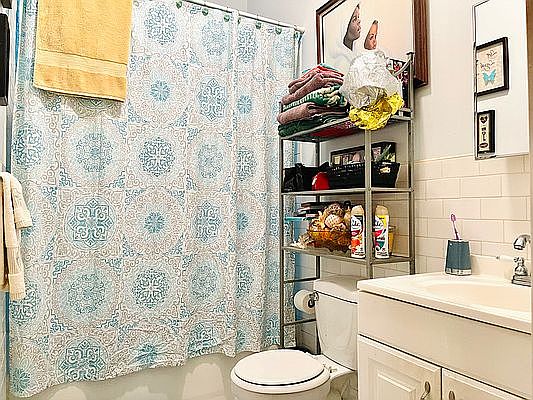 5th image of 377 Nostrand Ave #1