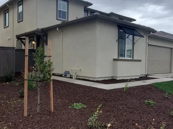 5961 Rosalee St, Sacramento, CA 95835