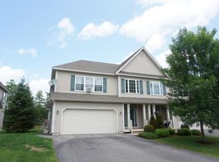 78 Laurel Dr, Essex Jct, VT 05452