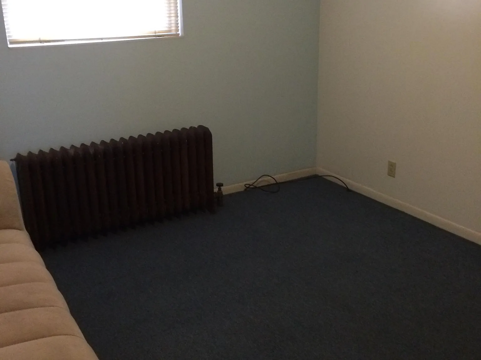 6 bed, 1100 sqft, $5,400 — Photo 4