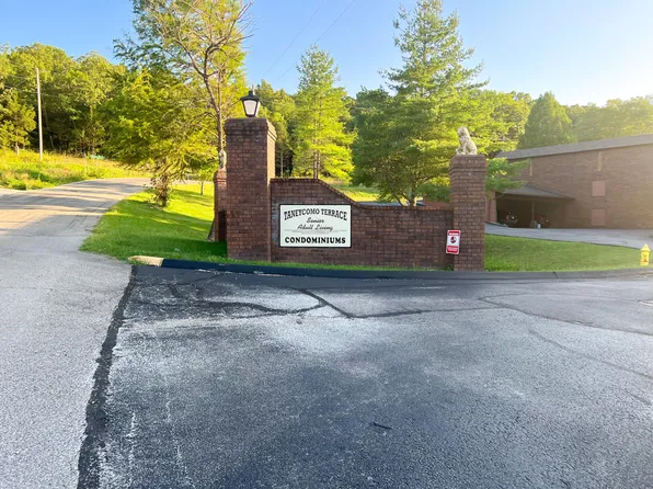 170 Wilshire Drive #73, Hollister, MO 65672