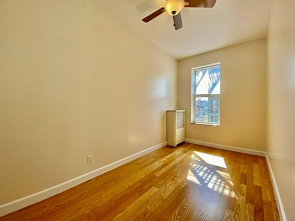 2nd image of 89 Jewel St APT 3R