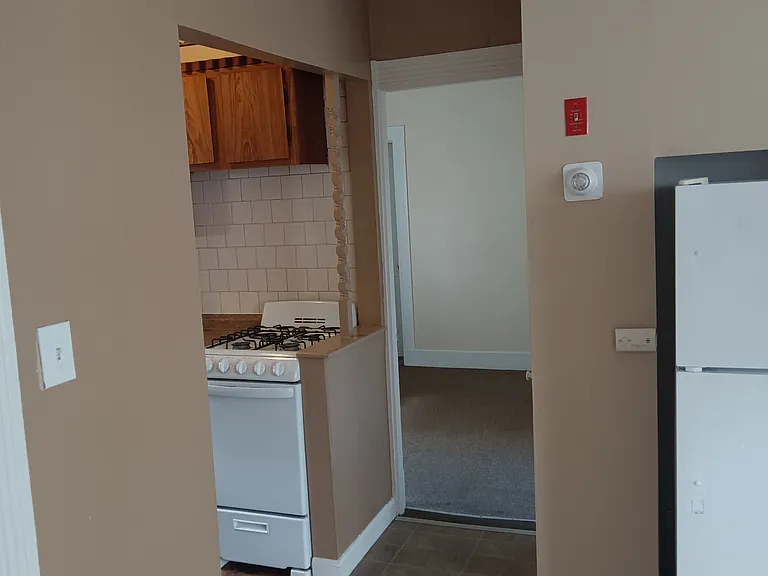 29 E Walnut St #1 — Photo 6