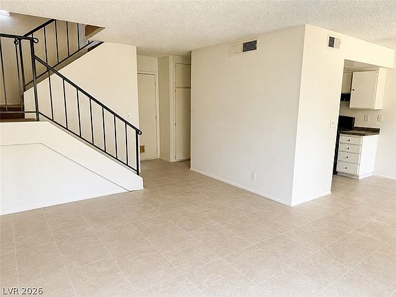 3rd image of 4338 Caliente St APT 12