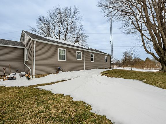 4th image of 940 Mount Tabor Rd