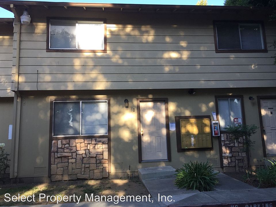 1st image of 423 Bartlett Ave APT 01