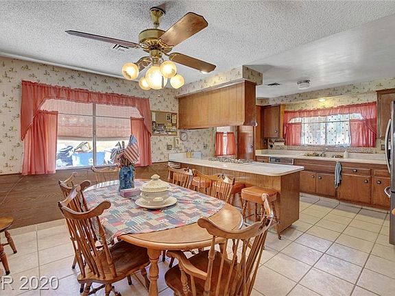 2nd image of 3601 Casa Grande Ave