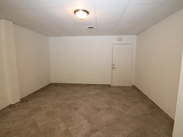 Main St. Apartments — Photo 32
