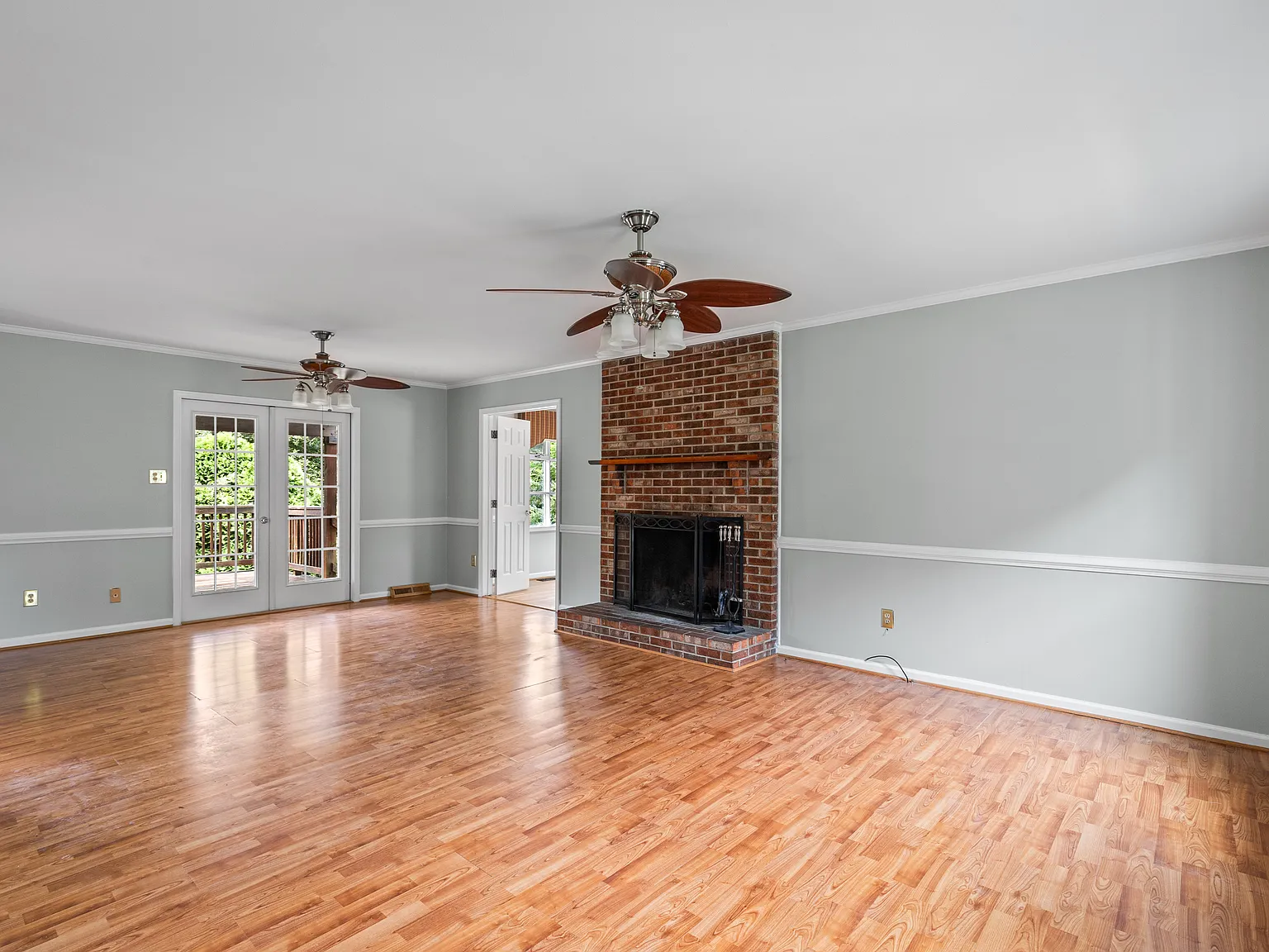 1114 Collingwood Drive - 1 — Photo 3
