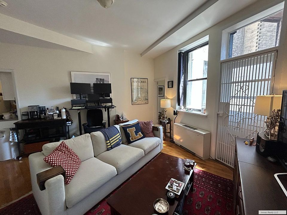 1st image of 2020 Broadway APT 5A