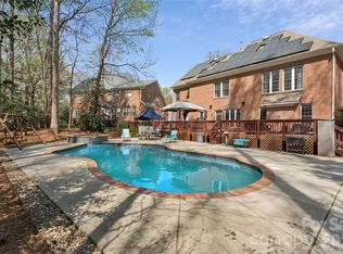 2678 Landing Pointe Dr, Clover, SC