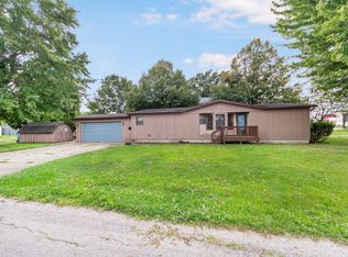 207 E 7th St, Minonk, IL 61760