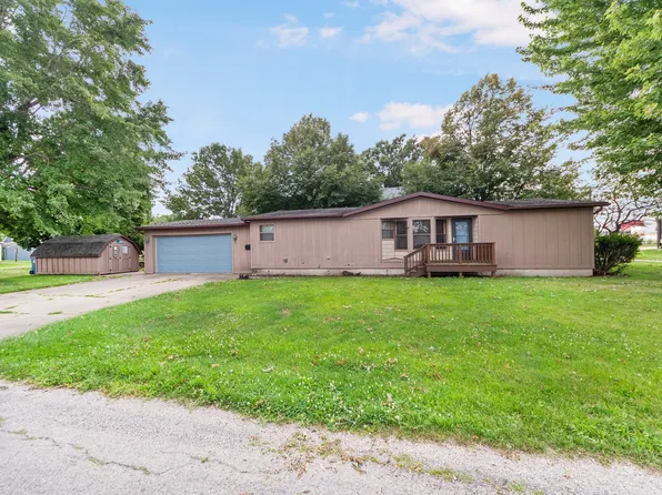 207 E 7th St, Minonk, IL 61760