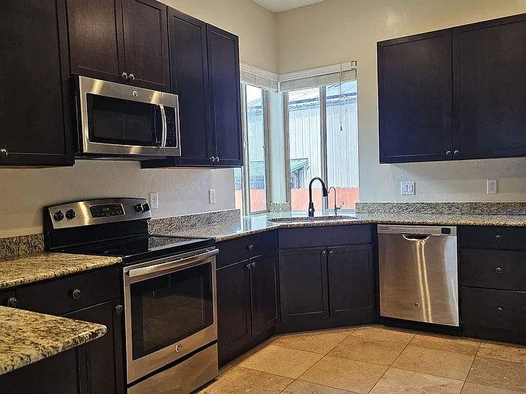 1279 Flag Hollow Rd — Photo 5