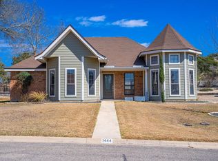 1444 Gloucester Point, Kerrville, TX 78028