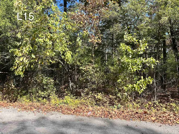 Ozoo Cir, Cherokee Village, AR 72529