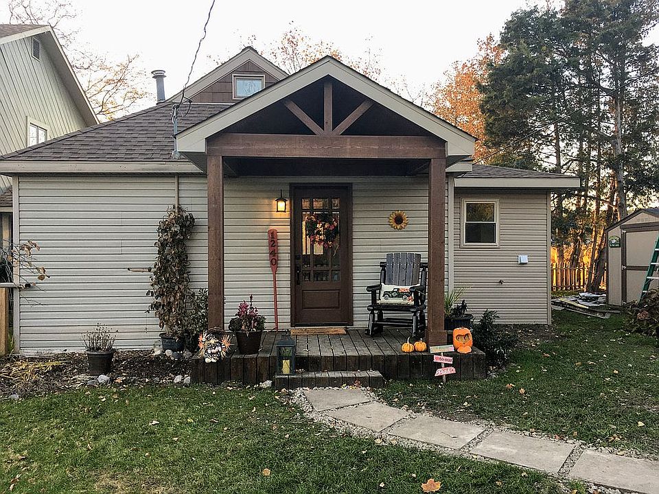 1st image of 1240 Castlewood Dr