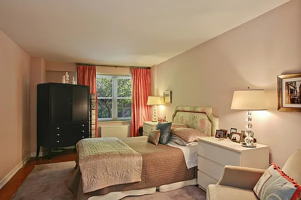 Sold by Corcoran | media 14