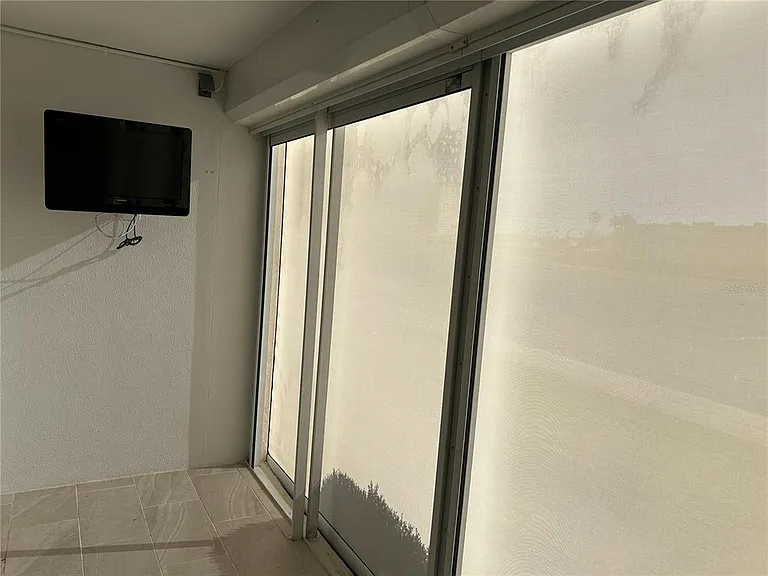7625 Sun Island Dr S #108 — Photo 35