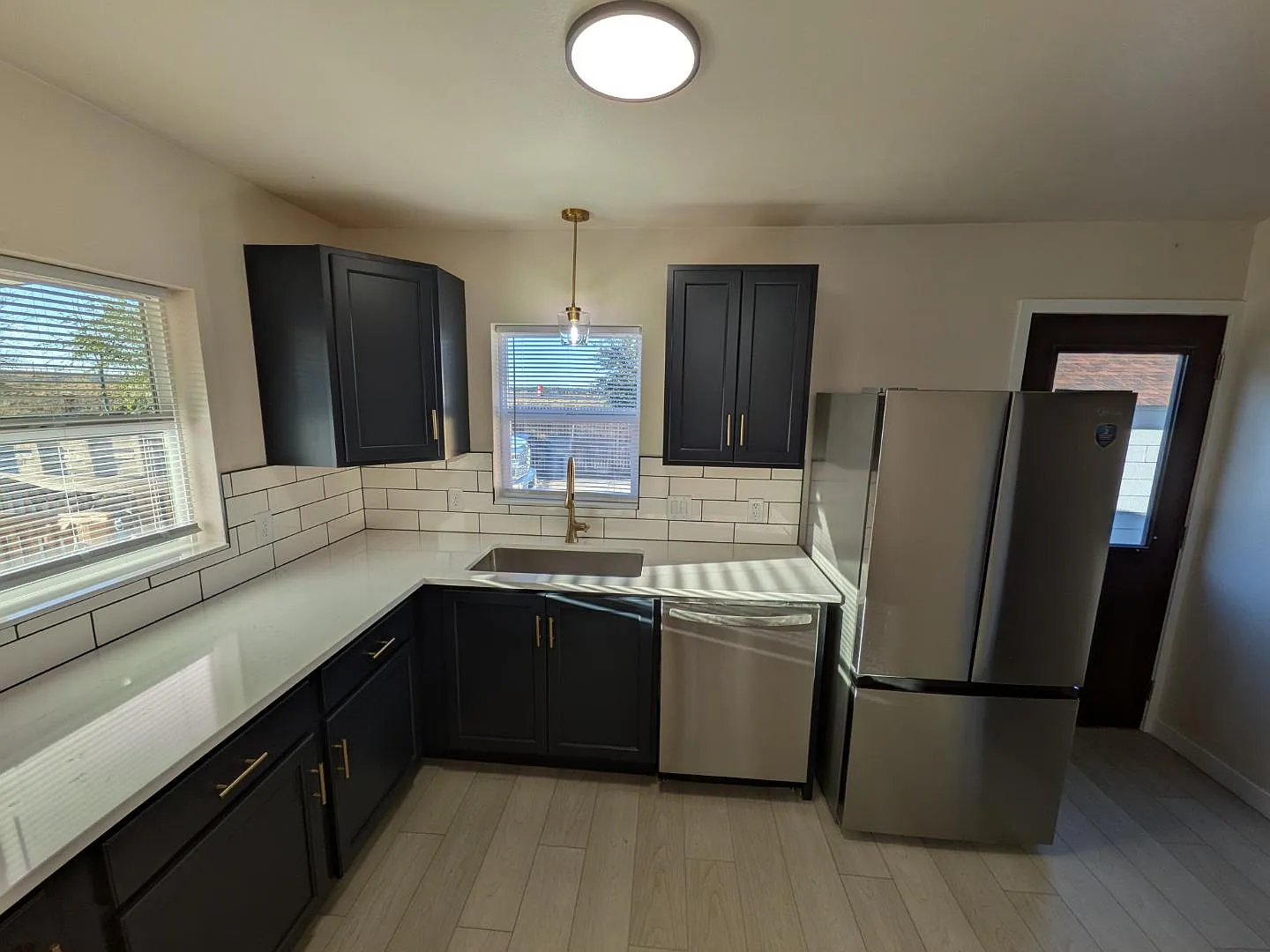 205 S House Ave — Photo 4