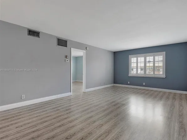 9 NE 19th Ct APT 203C, Fort Lauderdale, FL 33305