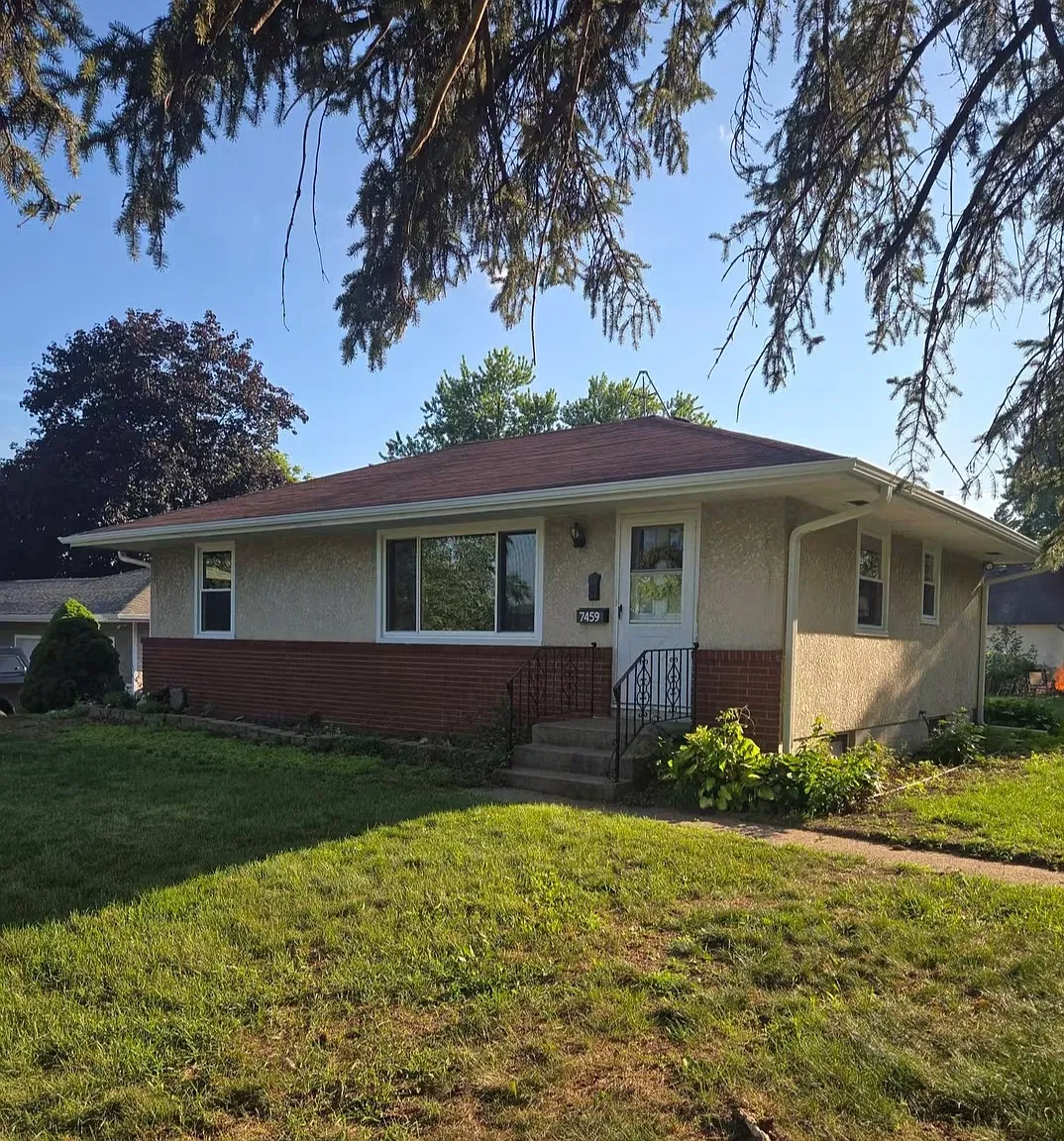 3 bed, 1800 sqft, $2,200 — Photo 1