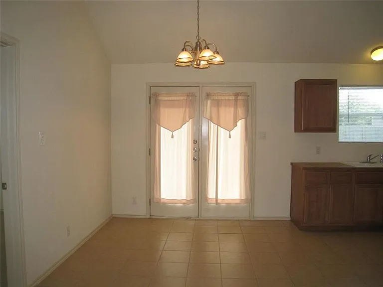 236 Moonstone Dr — Photo 8