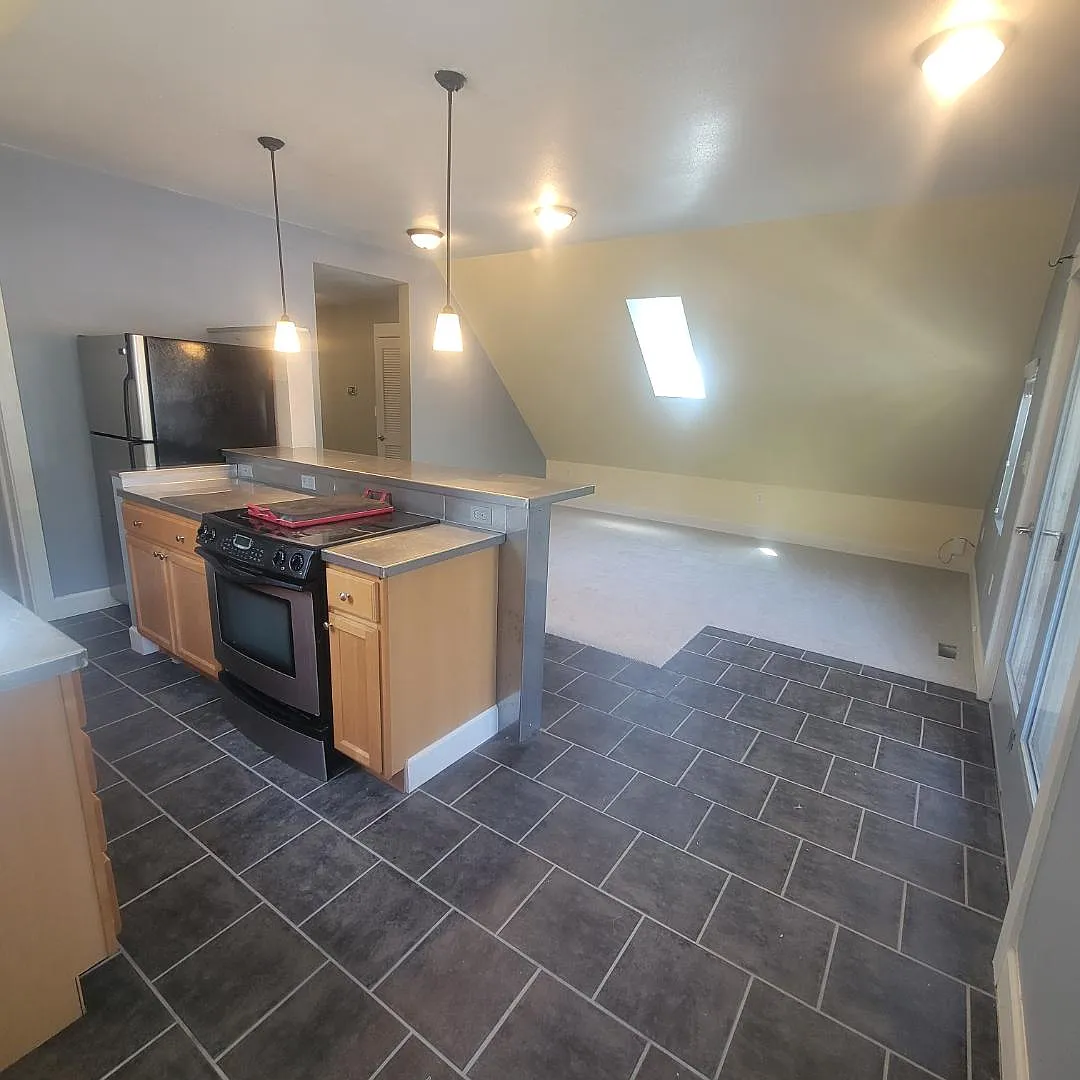 303 Center Street - 201 — Photo 2