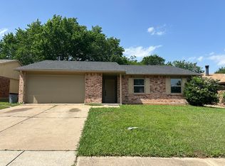 7213 Chatham Rd, North Richland Hills, TX 76182