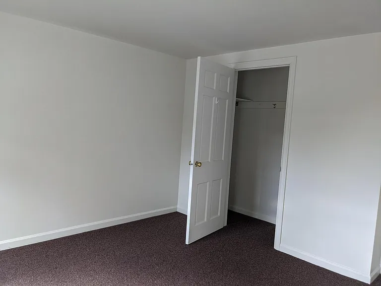 348 College St — Photo 39