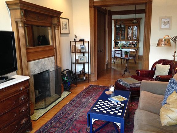 5th image of 623 W Belden Ave #2