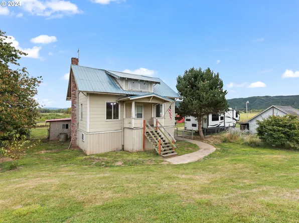 14043 Midland District Rd, Clatskanie, OR 97016