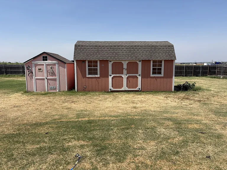 373 NE Sanders Dr — Photo 20