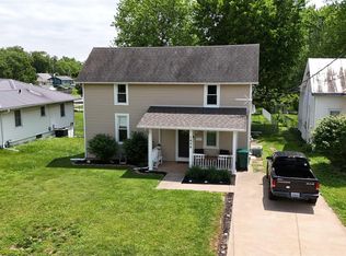 1624 Adams St, Quincy, IL 62301