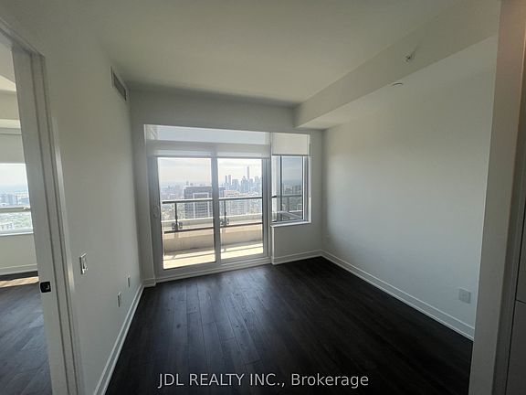 5th image of 609 Sherbourne St #4701
